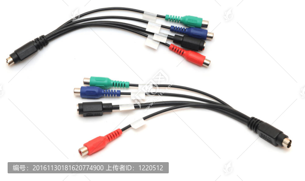 白色背景下的視頻電纜