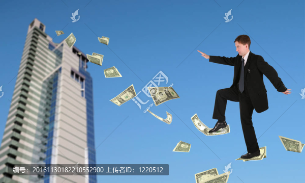 商人爬近辦公樓和天空拼貼美元