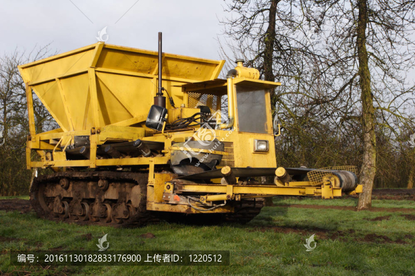 大黃排水機(jī)