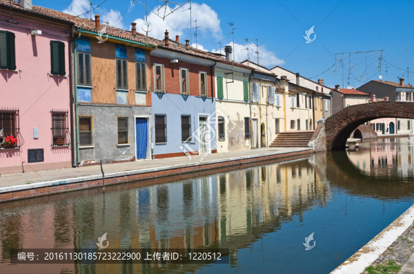 St.,Peter？橋。Comacchio。Emilia,Romagna。意大利.