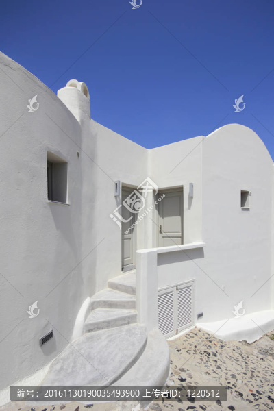 在伊亞街頭的古希臘建筑