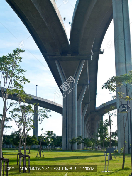 普密蓬國王橋