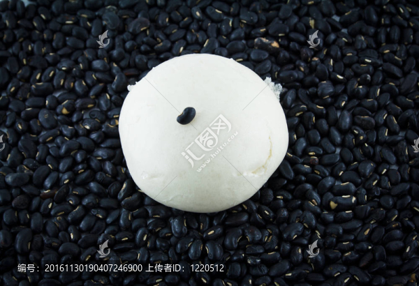 黑豆餡蒸餃