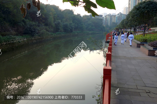園林建筑,湖邊步道
