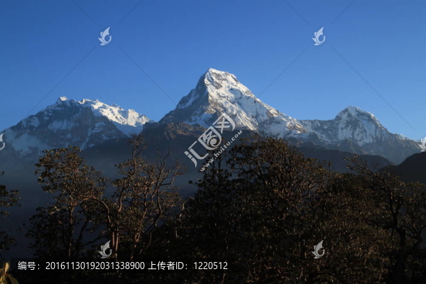 安納布爾納峰的跋涉
