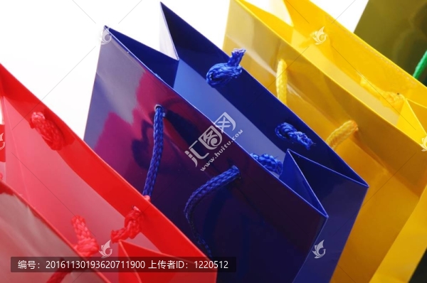 色的購物袋