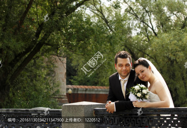 新婚夫婦