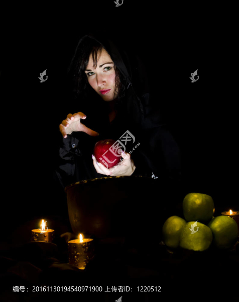 從Snow,White童話故事中的女巫