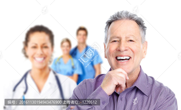 醫(yī)生和老年人病人。