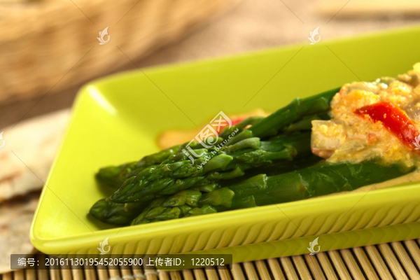 綠蘆筍咖喱