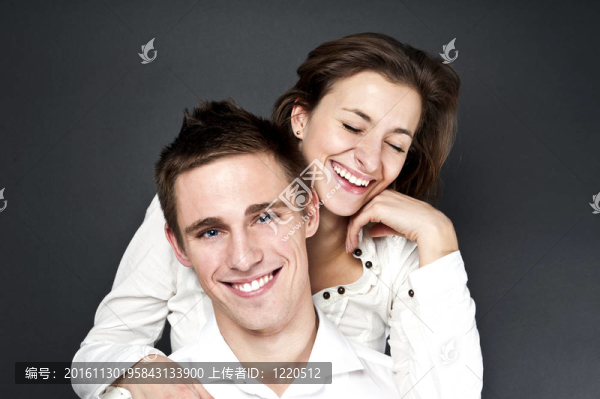 年輕的夫婦