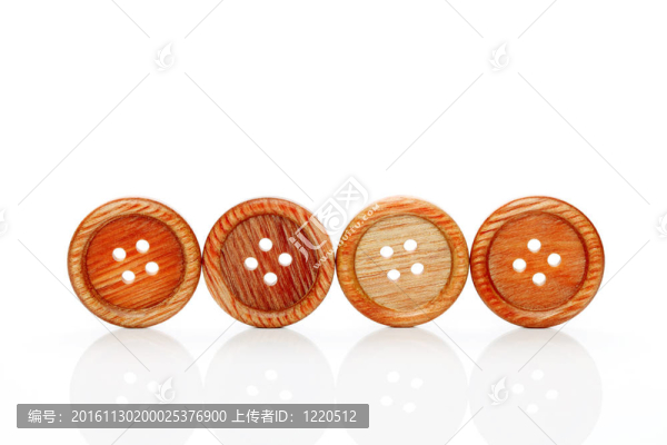 木制紐扣