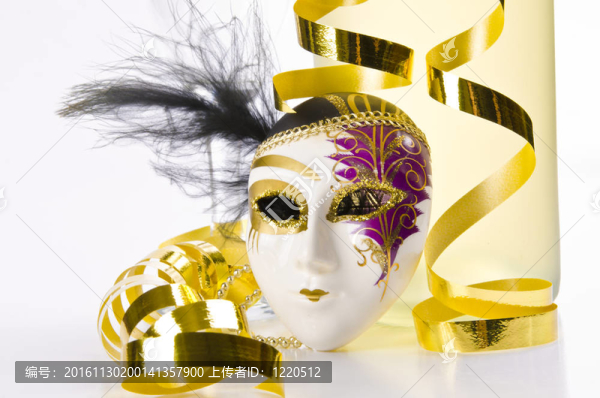 香檳酒；玻璃和新年前夕