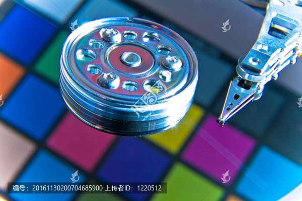 計算機硬盤驅(qū)動器