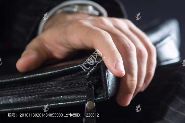 年輕經(jīng)理的手