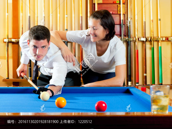 夫妻打臺(tái)球特長(zhǎng)教師