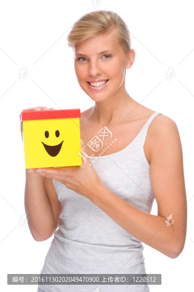女人與箱