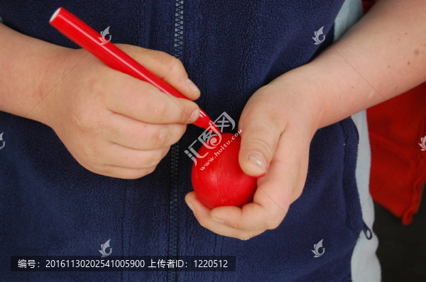 手繪復(fù)活節(jié)雞蛋