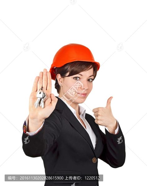微笑的女建筑師帶鑰匙；在白色背景下孤立