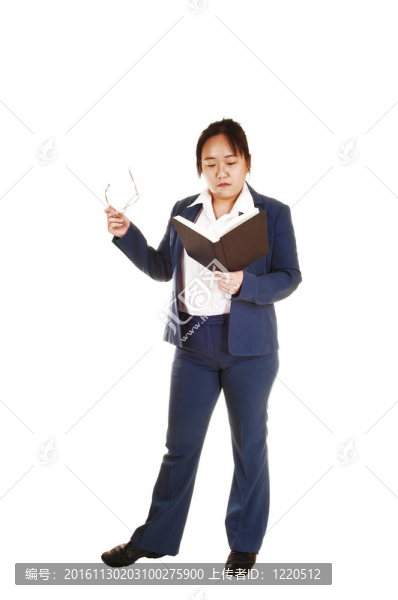 忙碌的女人閱讀。