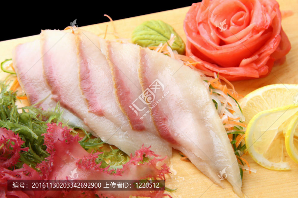 刺身Hamachi在板特寫