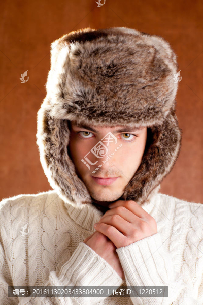 秋冬男子棕色毛皮杯帽