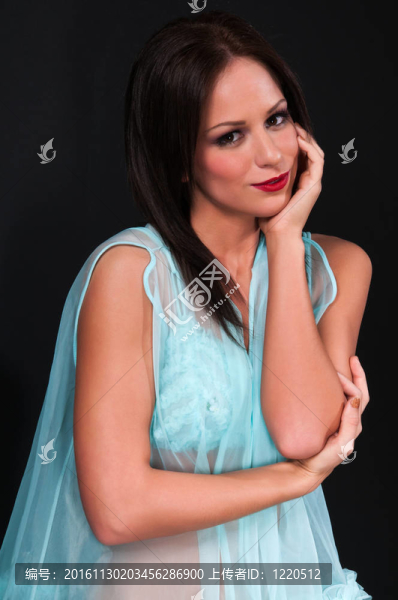 黑發(fā)-匯圖網(wǎng) www.fosd68.com 黑發(fā)