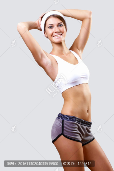 運(yùn)動(dòng)服的年輕漂亮女人