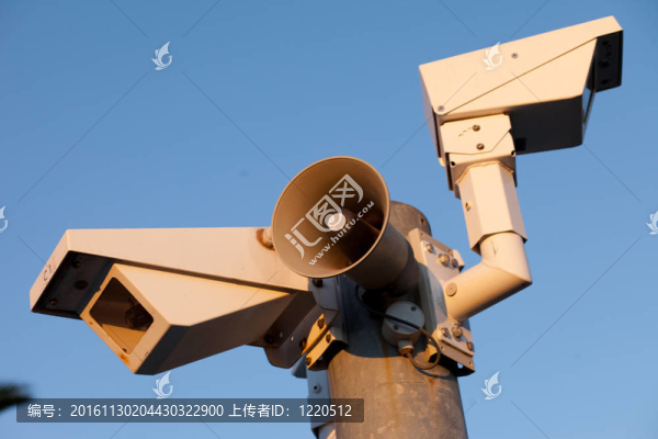 安全攝像機(jī)