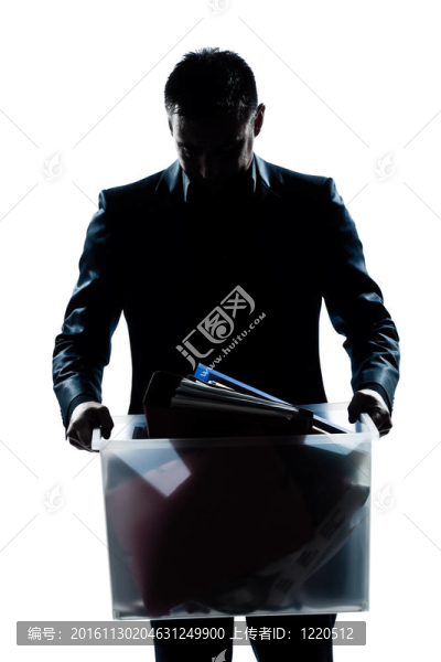 剪影男子肖像發(fā)射攜帶沉重的盒子