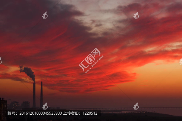 地中海的日落天空。