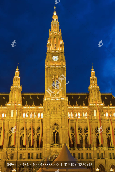 夜晚的維也納市政廳-匯圖網(wǎng) www.fosd68.com 夜晚的維也納市政廳