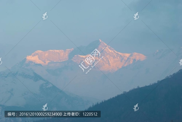 尼泊爾日出；
