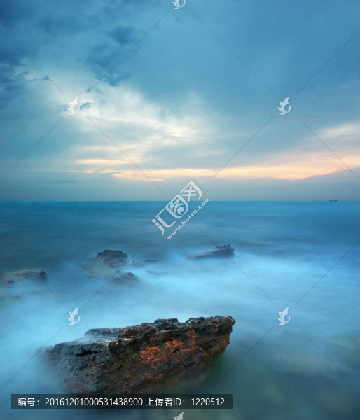 風(fēng)暴在海上