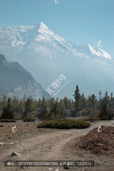 喜馬拉雅山西藏路。