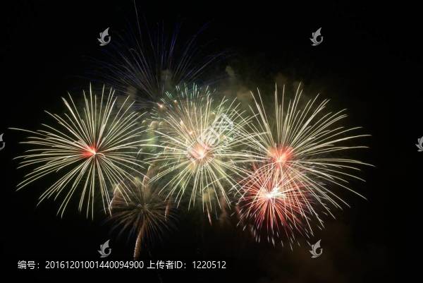 美麗的問候和煙火