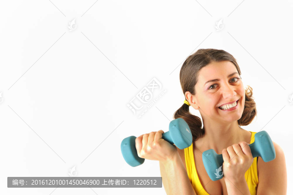 健身的女孩