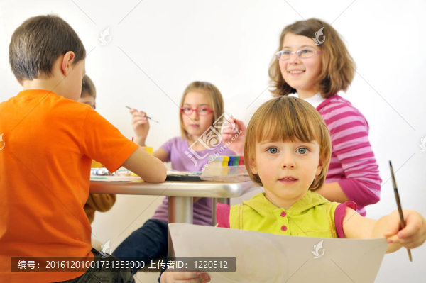女孩的畫