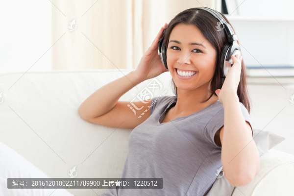 特寫鏡頭看迷人女人
