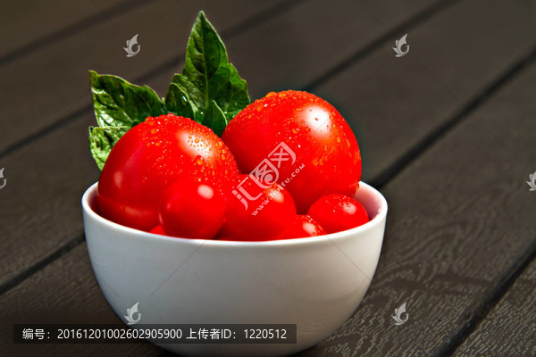 碗西紅柿