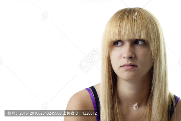 女人左看