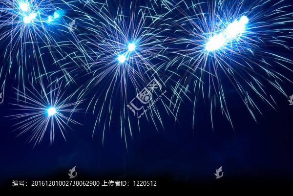 煙花；致敬。