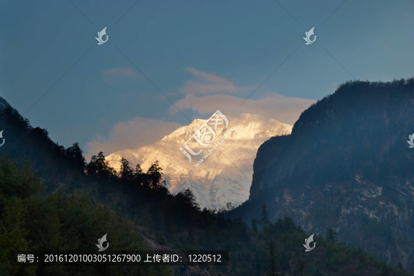 尼泊爾日出；