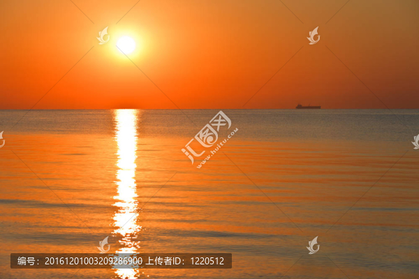 海上日出
