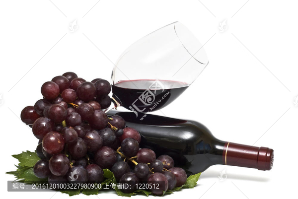 天然紅酒。