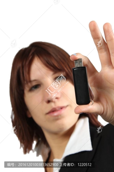 USB棒的女孩