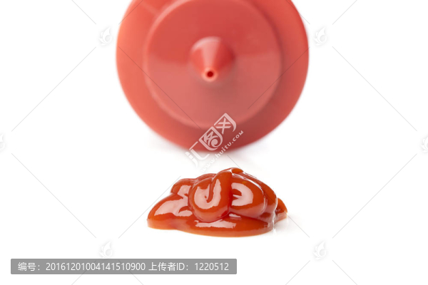 一個紅色的番茄醬瓶