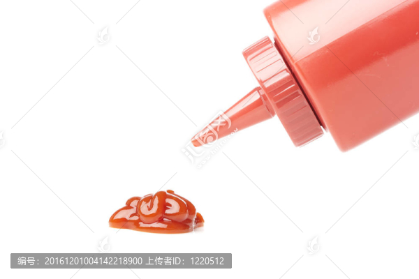 一個紅色的番茄醬瓶