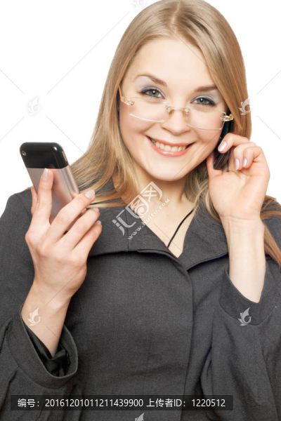 接近快樂的金發(fā)女郎的肖像
