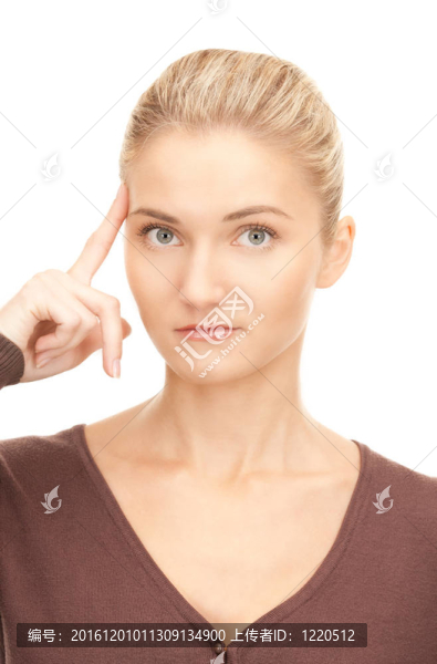 沉思的女商人在白